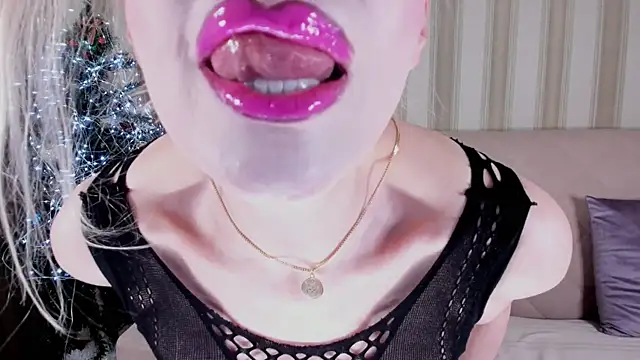 Rita Farel online show from January 7, 2026, 9:17 pm