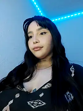 jacksyangeel2 online show from April 15, 2026, 8:21 am