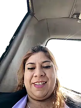 Laura-Hernandez online show from December 11, 2024, 3:58 pm