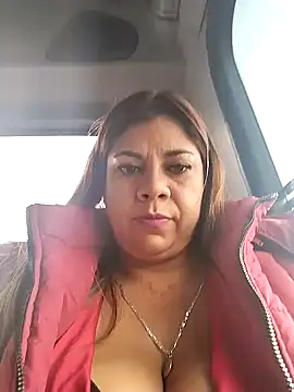 Laura-Hernandez online show from December 26, 2024, 9:58 pm