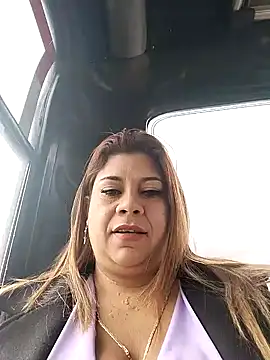 Laura-Hernandez online show from January 24, 2025, 4:28 pm