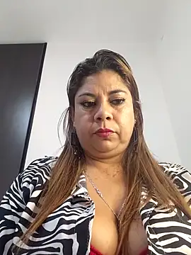 Laura-Hernandez online show from May 26, 2026, 2:24 pm
