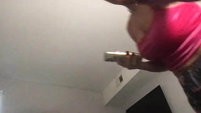 bigb00tyjudyyX online show from September 27, 2025, 3:39 pm