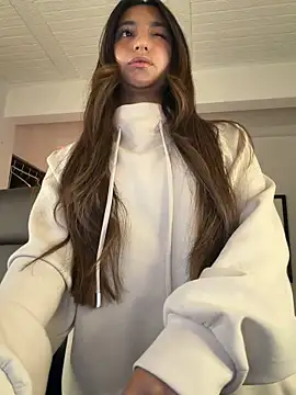 Snapshot of aly_golden_ chatting on April 23, 2026, 7:41 am aly golden online show from April 23, 2026, 7:41 am
