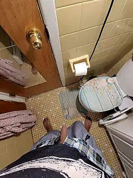 Snapshot of lillydean2024 chatting on April 15, 2026, 1:51 pm lillydean2024 online show from April 15, 2026, 1:51 pm