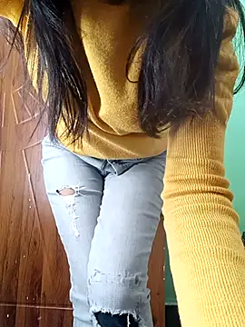 Snapshot of Ananya_34 chatting on February 13, 2025, 1:15 pm Ananya 34 online show from February 13, 2025, 1:15 pm