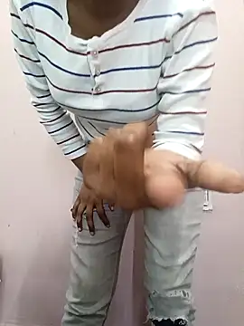 Snapshot of Ananya_34 chatting on February 17, 2025, 10:51 am Ananya 34 online show from February 17, 2025, 10:51 am