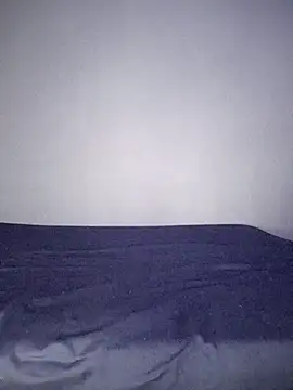 Snapshot of lisa_larry88 chatting on October 21, 2025, 2:01 am lisa larry88 online show from October 21, 2025, 2:01 am