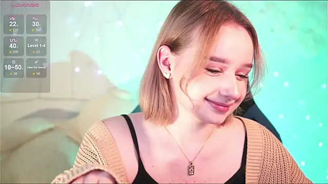 AdeleLoomis online show from December 10, 2024, 11:30 pm