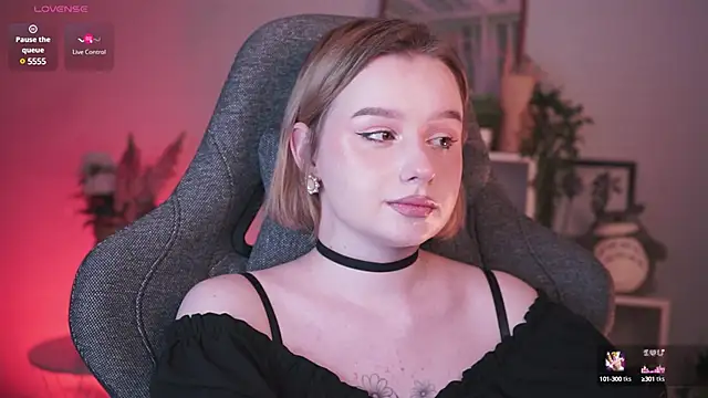 AdeleLoomis online show from January 9, 2025, 9:26 pm