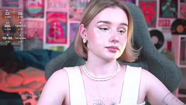 AdeleLoomis online show from January 26, 2025, 11:39 pm