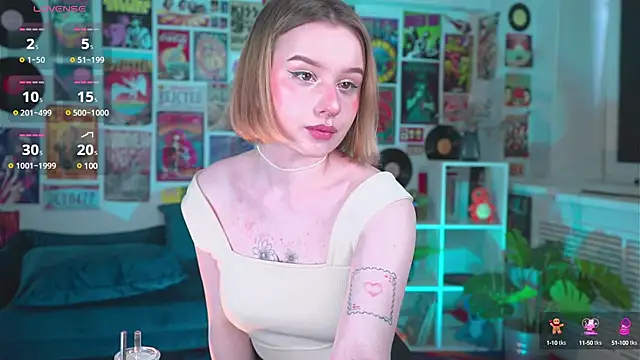 AdeleLoomis online show from February 20, 2025, 8:50 am