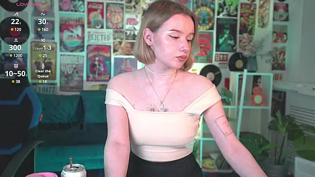 AdeleLoomis online show from March 4, 2025, 5:42 am