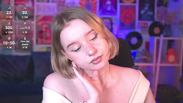 AdeleLoomis online show from March 4, 2025, 8:46 am