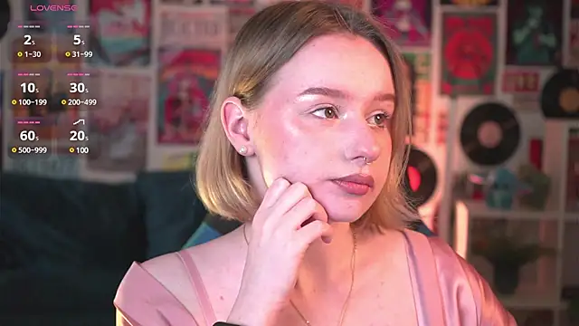 AdeleLoomis online show from March 6, 2025, 5:46 am