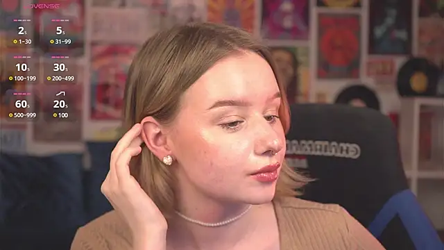 AdeleLoomis online show from March 14, 2025, 8:42 am