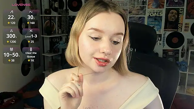 AdeleLoomis online show from March 20, 2025, 8:53 am