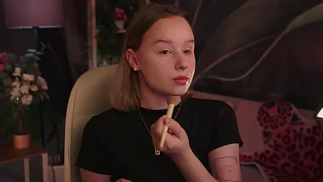 AdeleLoomis online show from October 5, 2025, 2:10 am