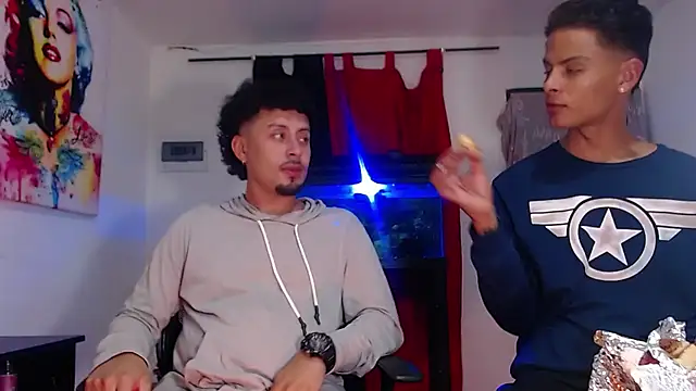 Snapshot of enjoy_vibes chatting on October 18, 2025, 4:04 am enjoy vibes online show from October 18, 2025, 4:04 am