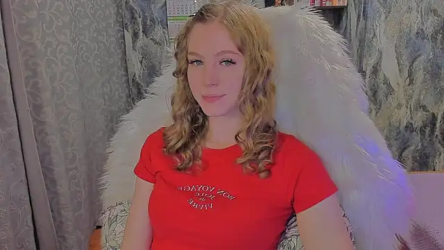 JuxxxsyBunx online show from October 30, 2025, 1:45 pm