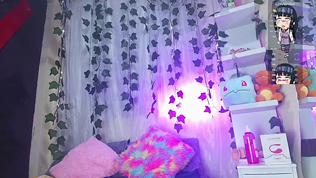 Snapshot of tokito_mitsuri chatting on November 14, 2025, 12:48 pm tokito mitsuri online show from November 14, 2025, 12:48 pm