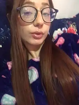 Snapshot of Trixiroy chatting on February 26, 2025, 5:42 am Trixiroy online show from February 26, 2025, 5:42 am