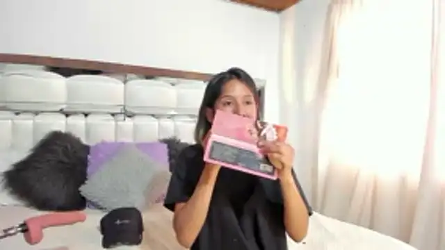 Snapshot of BriannaHarps chatting on October 29, 2025, 5:25 pm BriannaHarps online show from October 29, 2025, 5:25 pm