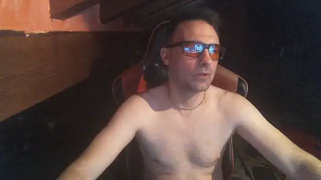 Snapshot of 6996horus chatting on March 21, 2026, 2:38 am 6996horus online show from March 21, 2026, 2:38 am