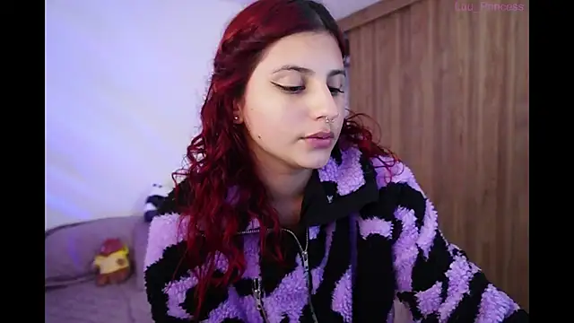 Snapshot of Luu_Princess chatting on December 22, 2024, 2:06 am Luu Princess online show from December 22, 2024, 2:06 am