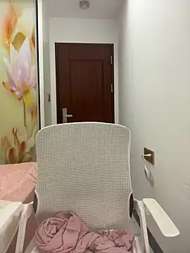 Angie 88 online show from February 18, 2025, 3:43 pm