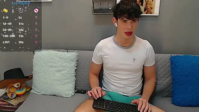 Angelo-cianuro- online show from December 15, 2024, 12:18 am