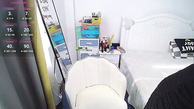 CN-Doudou online show from January 3, 2025, 4:22 am