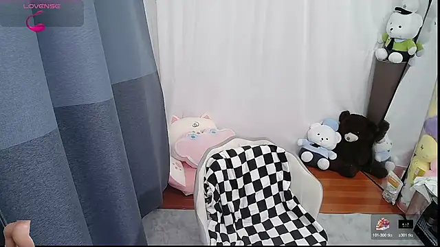 CN-Doudou online show from October 24, 2025, 2:41 am