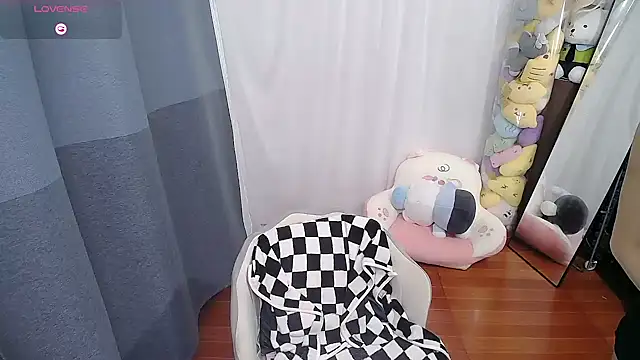 CN-Doudou online show from October 30, 2025, 2:57 am