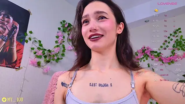 MyLou  online show from September 13, 2025, 3:12 pm