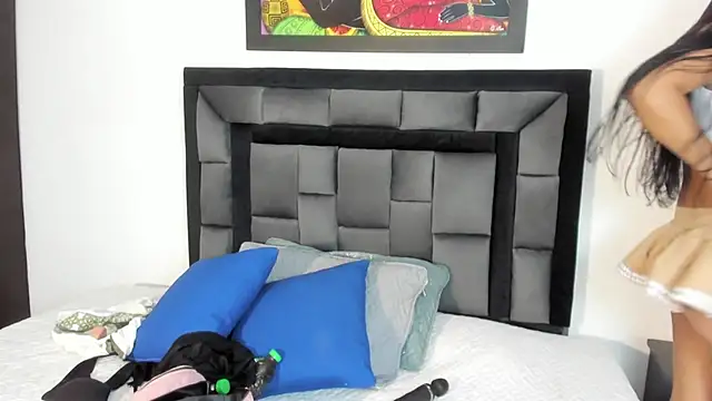 Dulce amg online show from October 3, 2025, 3:03 am