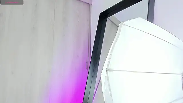 teemotwink online show from December 8, 2024, 2:19 pm