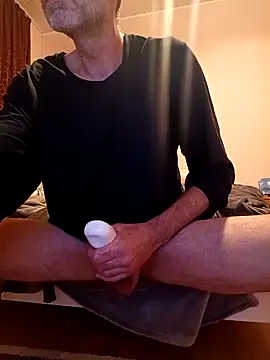 Snapshot of BesterJunge45 chatting on November 30, 2025, 7:34 am BesterJunge45 online show from November 30, 2025, 7:34 am