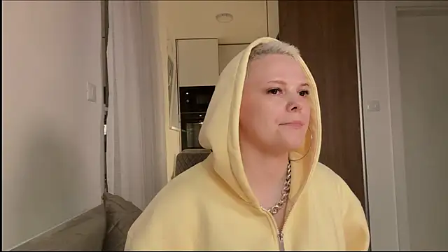 LikaBerry1 online show from April 20, 2026, 5:48 pm