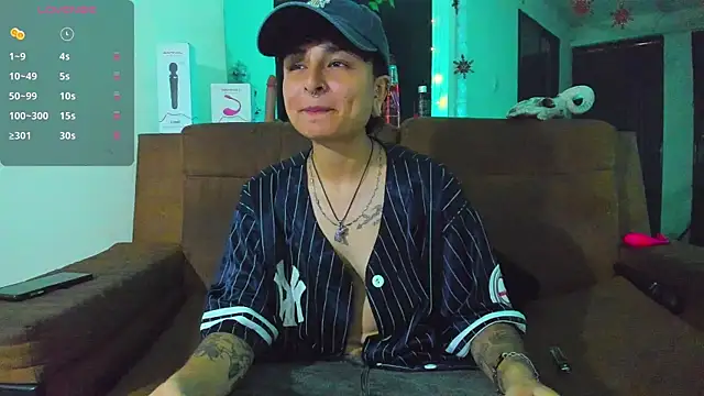 ZuryRamirez  online show from December 12, 2024, 9:26 pm