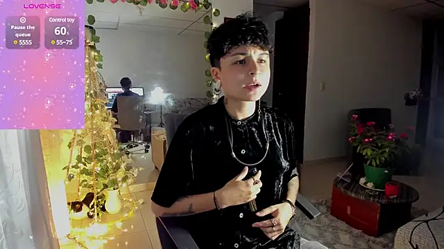 ZuryRamirez  online show from February 3, 2025, 11:58 pm