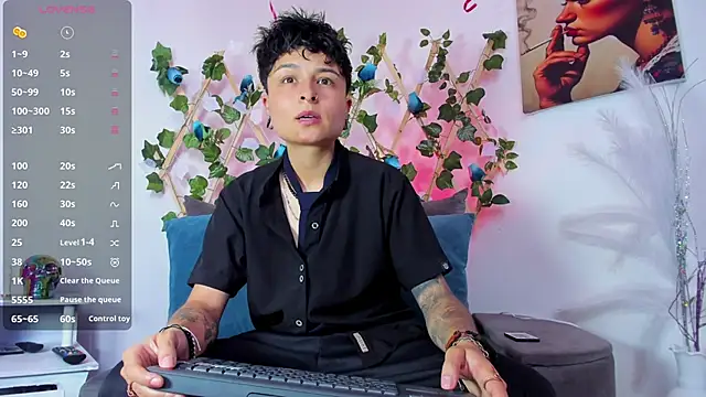 ZuryRamirez  online show from February 14, 2025, 7:44 pm