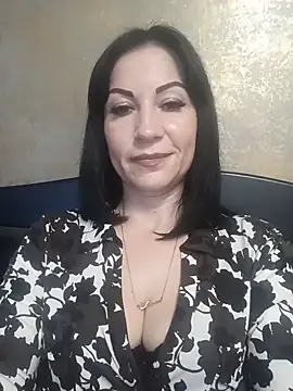 FireLily332 online show from January 17, 2025, 10:23 pm