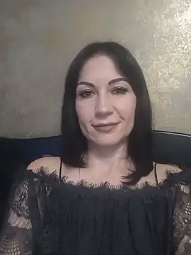 FireLily332 online show from January 21, 2025, 4:27 pm