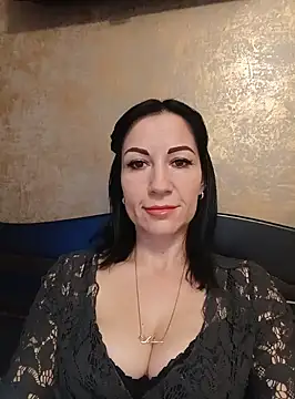 FireLily332 online show from February 7, 2025, 4:35 pm