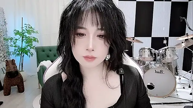 Vaness-a online show from September 8, 2025, 4:06 pm