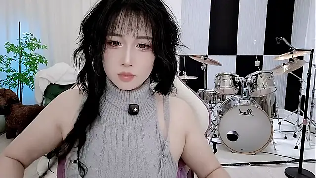 Vaness-a online show from September 17, 2025, 8:32 pm