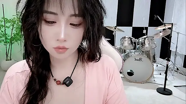 Vaness-a online show from October 8, 2025, 2:58 pm