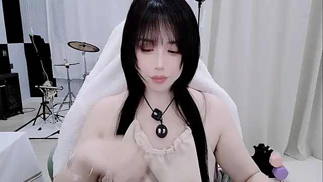Snapshot of Vaness-a chatting on May 21, 2026, 1:34 am Vaness-a online show from May 21, 2026, 1:34 am