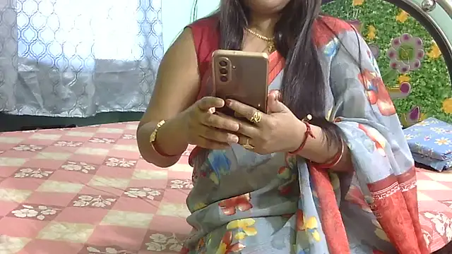 Snapshot of Couple_For_You18 chatting on March 13, 2026, 9:05 am Couple For You18 online show from March 13, 2026, 9:05 am